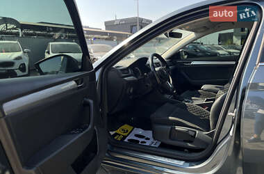 Лифтбек Skoda Superb 2020 в 