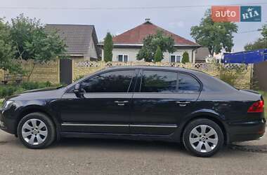 Лифтбек Skoda Superb 2013 в 