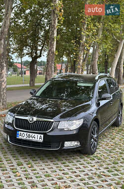 Универсал Skoda Superb 2012 в Мукачево