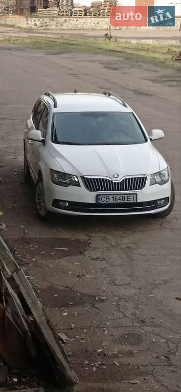 Універсал Skoda Superb 2013 в Чернігові