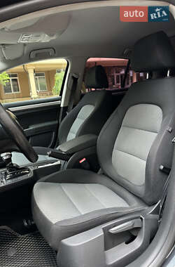 Лифтбек Skoda Superb 2011 в 