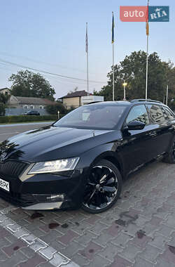 Универсал Skoda Superb 2018 в 