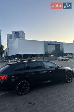 Универсал Skoda Superb 2018 в 