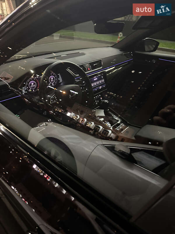 Универсал Skoda Superb 2018 в Киеве