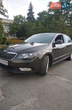 Лифтбек Skoda Superb 2014 в Киеве
