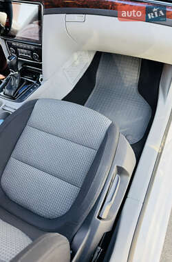 Лифтбек Skoda Superb 2013 в 