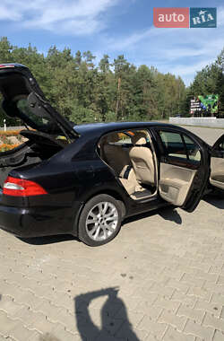 Лифтбек Skoda Superb 2009 в 