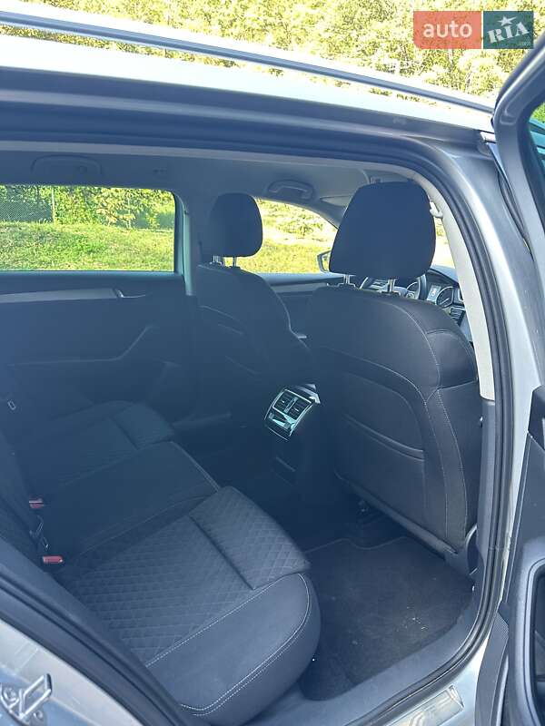 Універсал Skoda Superb 2016 в Заліщиках