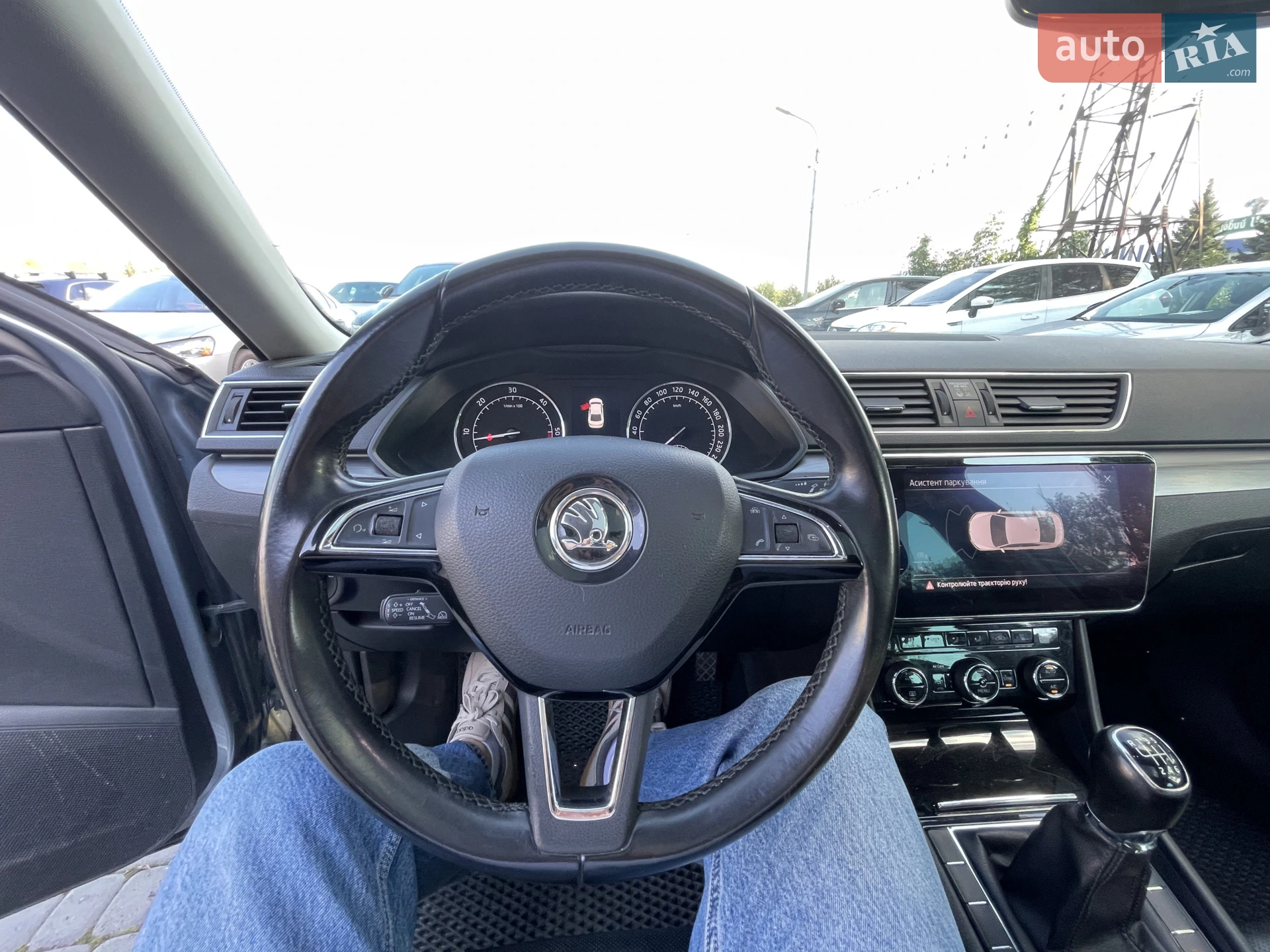 2017 Skoda Superb - мініатюра 10