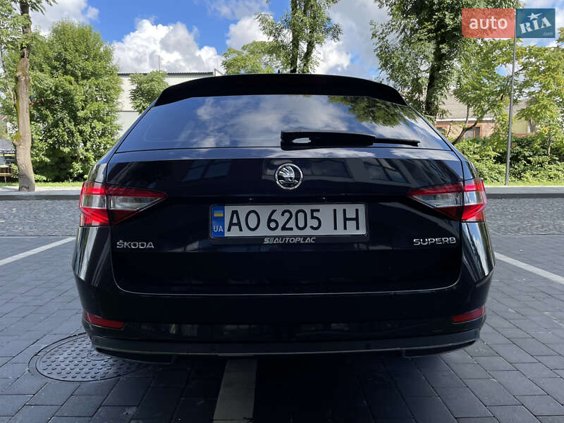 Универсал Skoda Superb 2017 в Сваляве