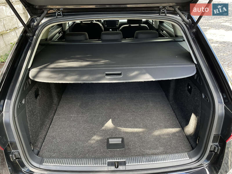 Универсал Skoda Superb 2017 в Сваляве