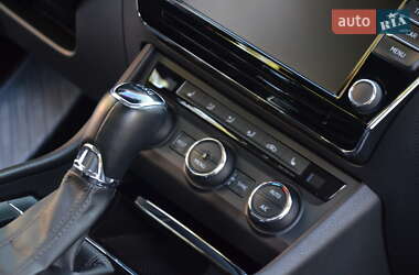 Лифтбек Skoda Superb 2017 в 