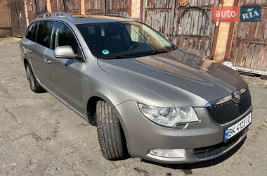 Универсал Skoda Superb 2012 в 