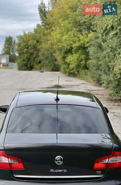 Лифтбек Skoda Superb 2008 в 