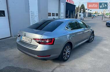 Лифтбек Skoda Superb 2016 в 