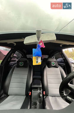Лифтбек Skoda Superb 2002 в 
