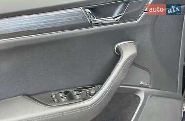 Лифтбек Skoda Superb 2022 в 