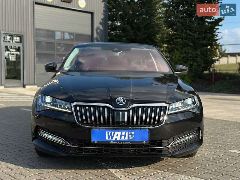 Лифтбек Skoda Superb 2022 в Луцке