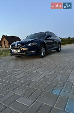 Ліфтбек Skoda Superb 2016 в  фото 15 Ліфтбек Skoda Superb 2016 в
