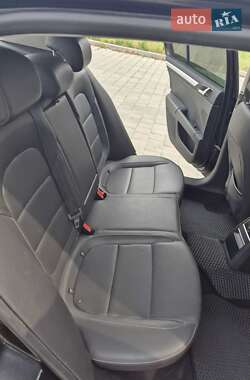 Лифтбек Skoda Superb 2012 в 