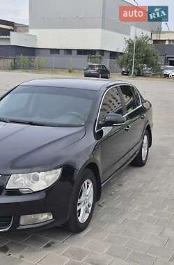 Лифтбек Skoda Superb 2012 в Черкассах