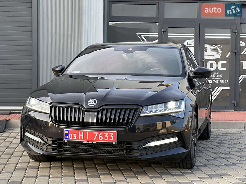 Лифтбек Skoda Superb 2021 в Мукачево