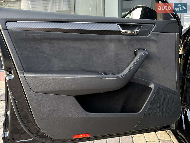 Лифтбек Skoda Superb 2021 в Мукачево