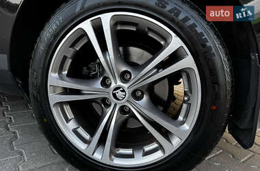 Лифтбек Skoda Superb 2015 в 