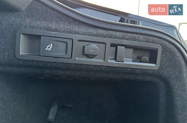 Лифтбек Skoda Superb 2015 в 