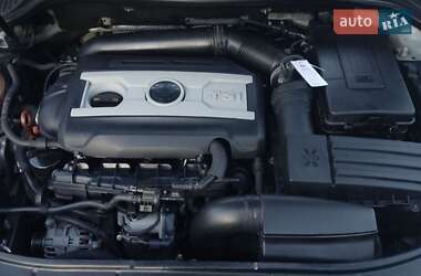 Лифтбек Skoda Superb 2011 в 