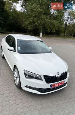 Универсал Skoda Superb 2016 в 