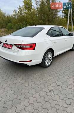 Универсал Skoda Superb 2016 в 