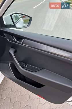 Универсал Skoda Superb 2016 в 