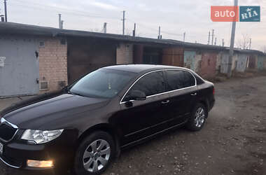 Лифтбек Skoda Superb 2012 в 