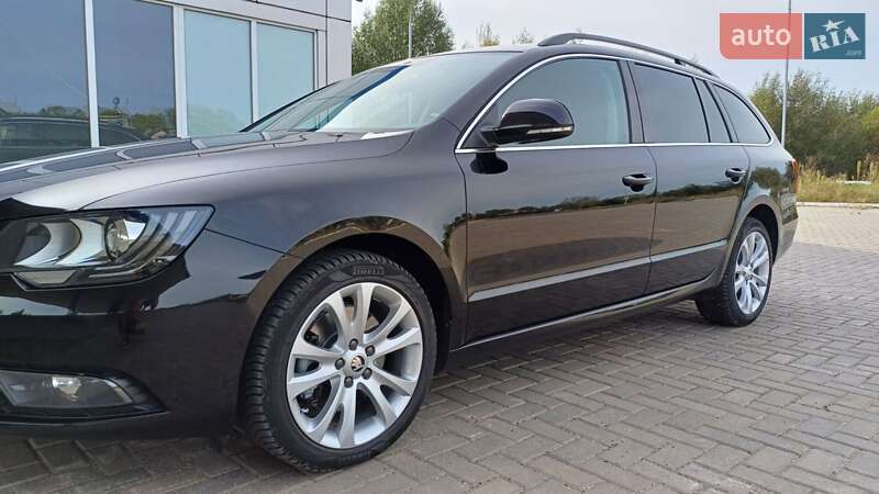 Универсал Skoda Superb 2014 в Луцке