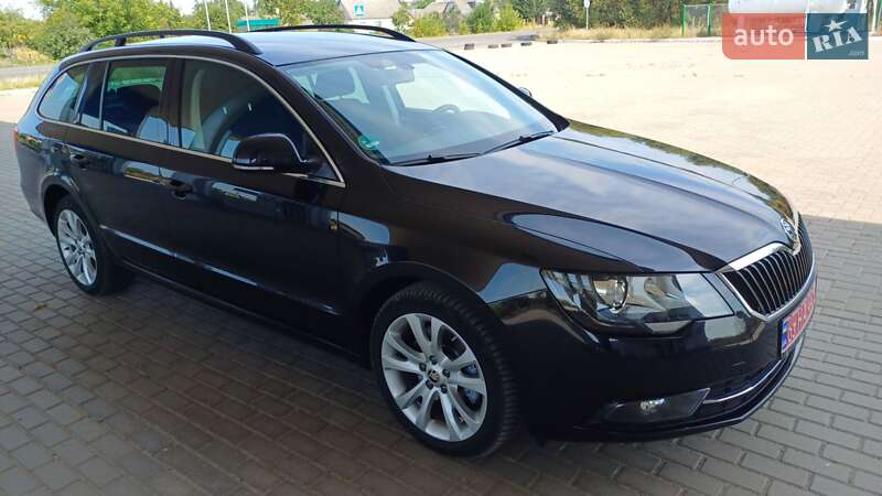 Универсал Skoda Superb 2014 в Луцке