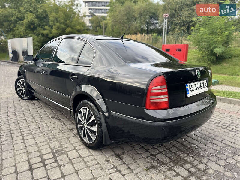 Ліфтбек Skoda Superb 2006 в Львові фото 5 Ліфтбек Skoda Superb 2006 в Львові