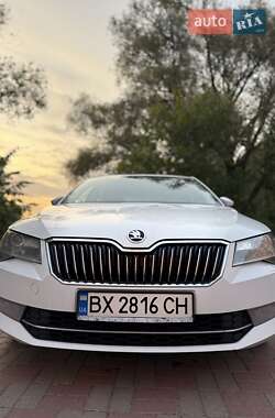 Лифтбек Skoda Superb 2018 в Киеве