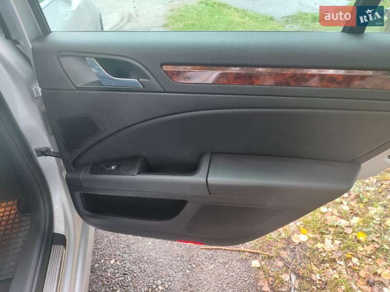 Лифтбек Skoda Superb 2009 в Дубно