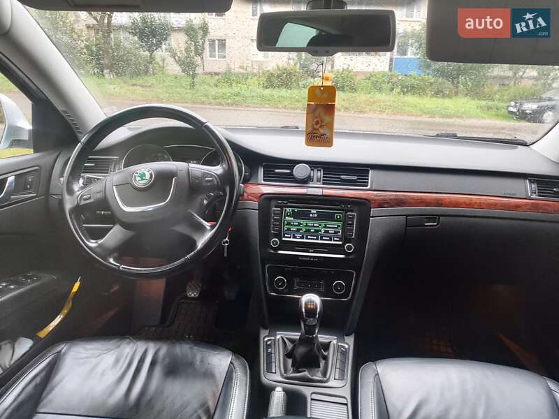 Лифтбек Skoda Superb 2009 в Дубно