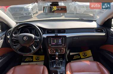 Лифтбек Skoda Superb 2013 в 