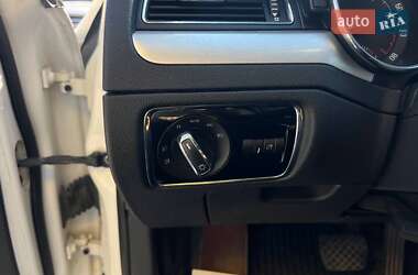Лифтбек Skoda Superb 2013 в 