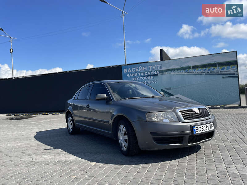 Лифтбек Skoda Superb 2005 в Винниках фото 3 Лифтбек Skoda Superb 2005 в Винниках