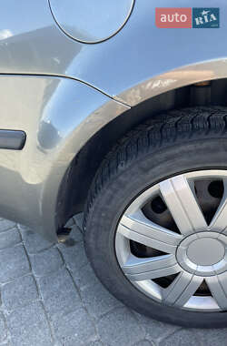 Лифтбек Skoda Superb 2005 в 