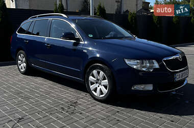 Універсал Skoda Superb 2012 в Черкасах