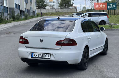 Лифтбек Skoda Superb 2009 в 