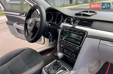Лифтбек Skoda Superb 2009 в 
