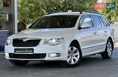Універсал Skoda Superb 2012 в Миколаєві