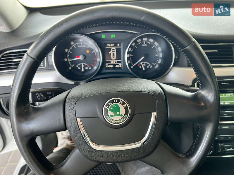 Универсал Skoda Superb 2012 в Николаеве