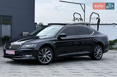Лифтбек Skoda Superb 2017 в 